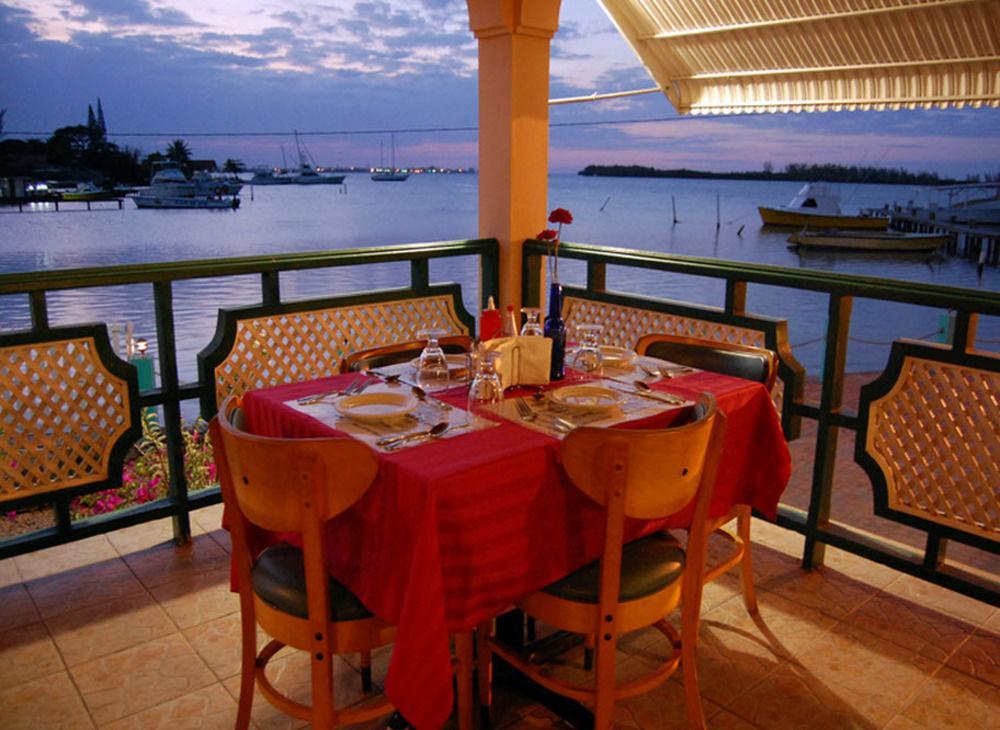Glistening Waters Hotel Falmouth Extérieur photo