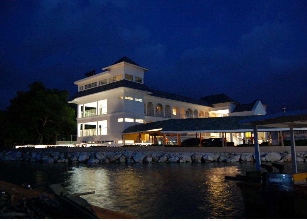 Glistening Waters Hotel Falmouth Extérieur photo